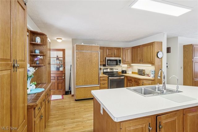 6023 Pioneer Trail, Hiram, OH 44234