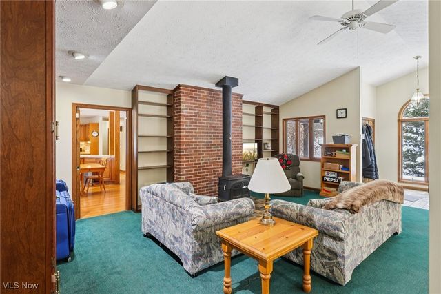 6023 Pioneer Trail, Hiram, OH 44234