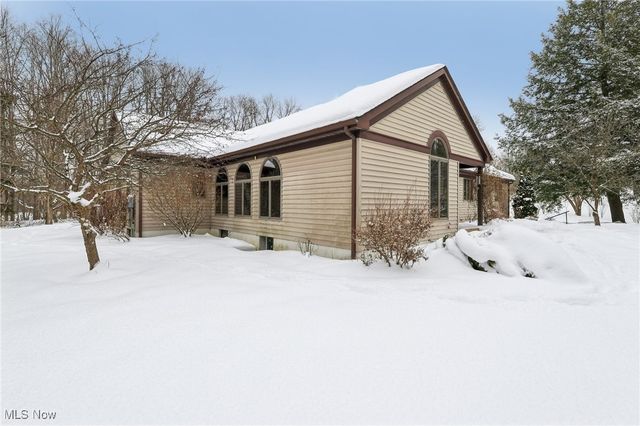 6023 Pioneer Trail, Hiram, OH 44234