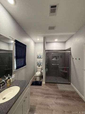 685 Josephine Dr, Batesville, AR 72501