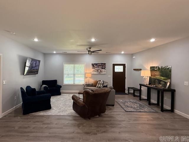 685 Josephine Dr, Batesville, AR 72501