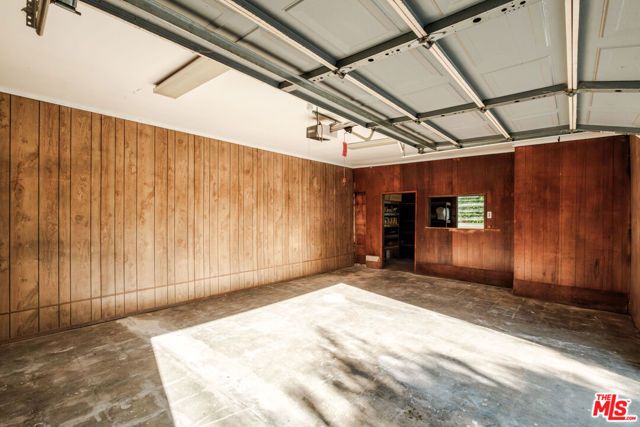2200 S Hobart Boulevard, Los Angeles, CA 90018