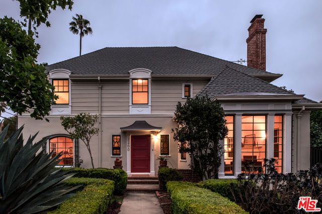 2200 S Hobart Boulevard, Los Angeles, CA 90018