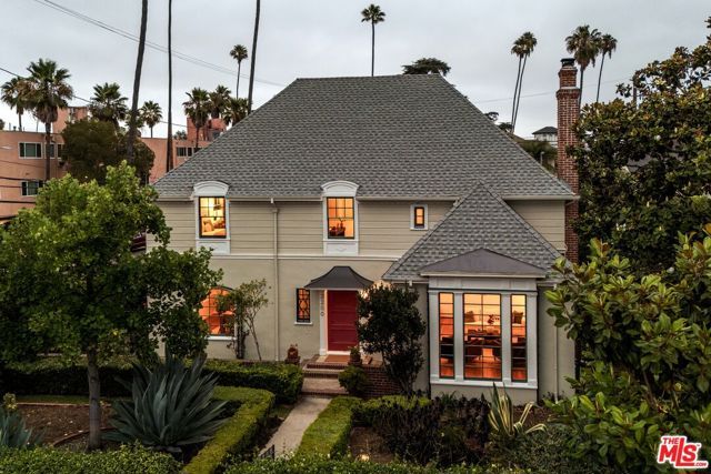 2200 S Hobart Boulevard, Los Angeles, CA 90018