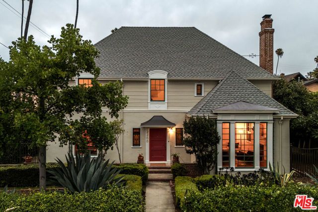 2200 S Hobart Boulevard, Los Angeles, CA 90018