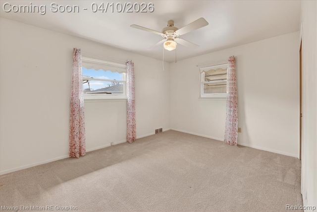 6623 N Silvery Lane, Dearborn Heights, MI 48127