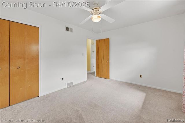 6623 N Silvery Lane, Dearborn Heights, MI 48127