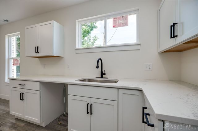 4251 Pleasant View Avenue, Dayton, OH 45420