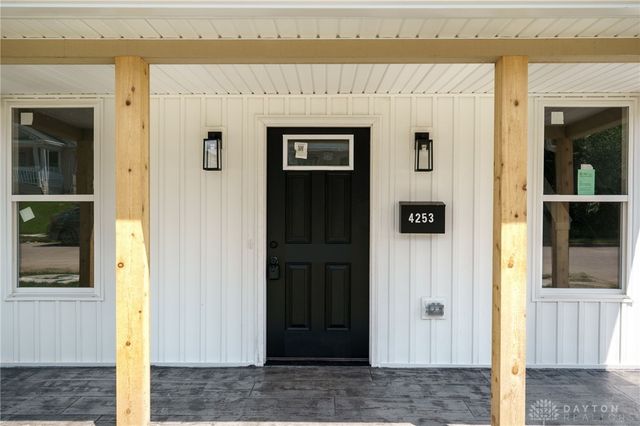 4251 Pleasant View Avenue, Dayton, OH 45420