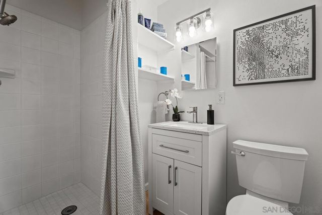 8364 June Lake, San Diego, CA 92119