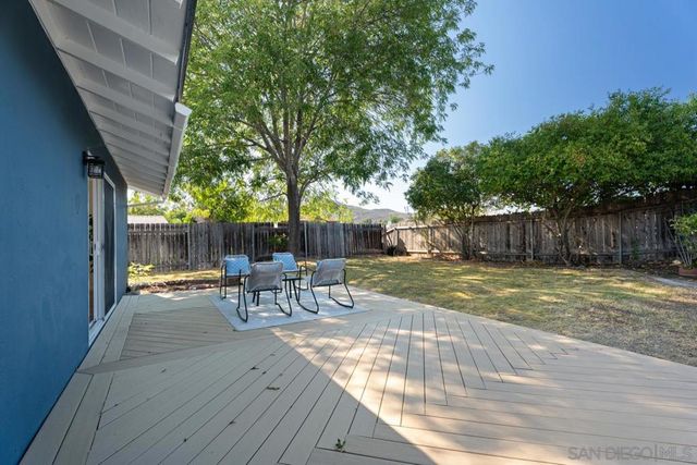 8364 June Lake, San Diego, CA 92119