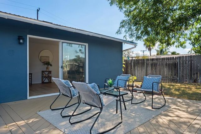 8364 June Lake, San Diego, CA 92119