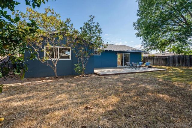 8364 June Lake, San Diego, CA 92119