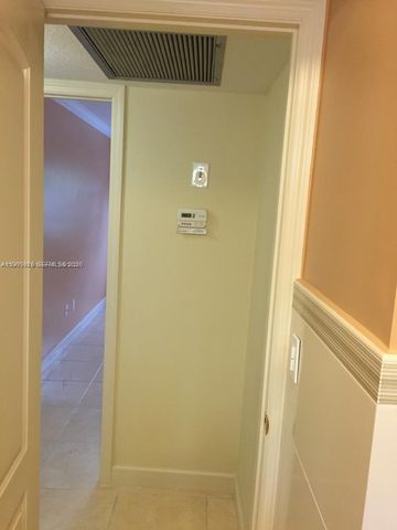 9301 SW 92nd Ave 210C, Miami, FL 33176