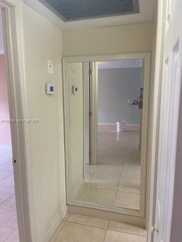 9301 SW 92nd Ave 210C, Miami, FL 33176