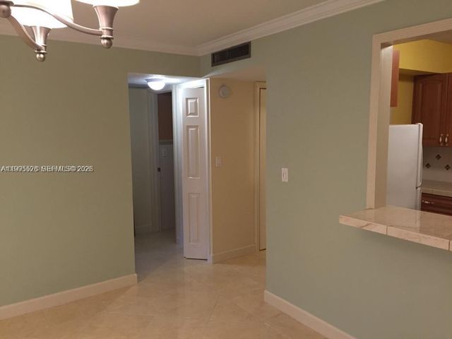 9301 SW 92nd Ave 210C, Miami, FL 33176