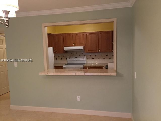 9301 SW 92nd Ave 210C, Miami, FL 33176