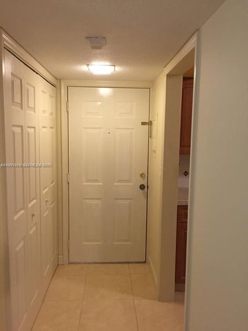 9301 SW 92nd Ave 210C, Miami, FL 33176