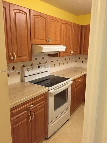 9301 SW 92nd Ave 210C, Miami, FL 33176