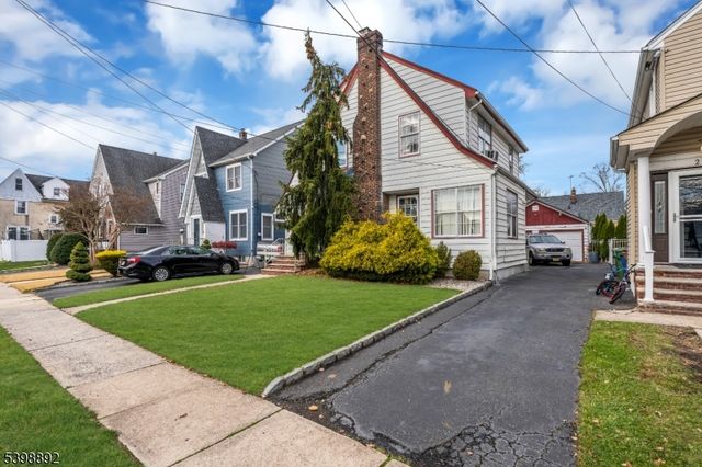 222 Yale Ter, Linden City, NJ 07036