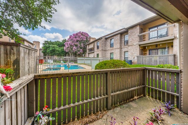11839 Parliament St Apt 2414, San Antonio, TX 78216