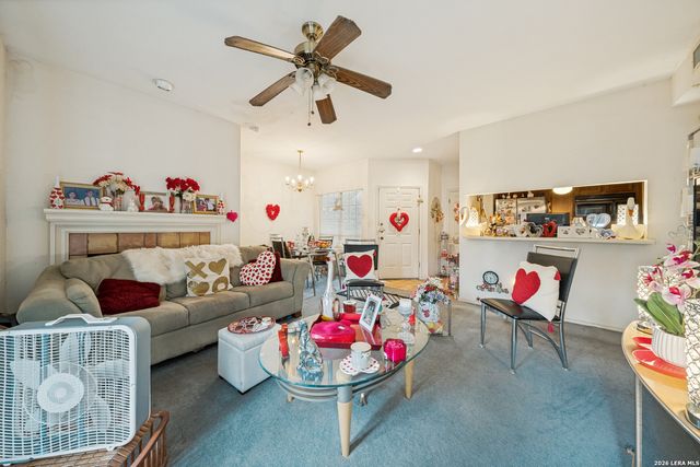 11839 Parliament St Apt 2414, San Antonio, TX 78216