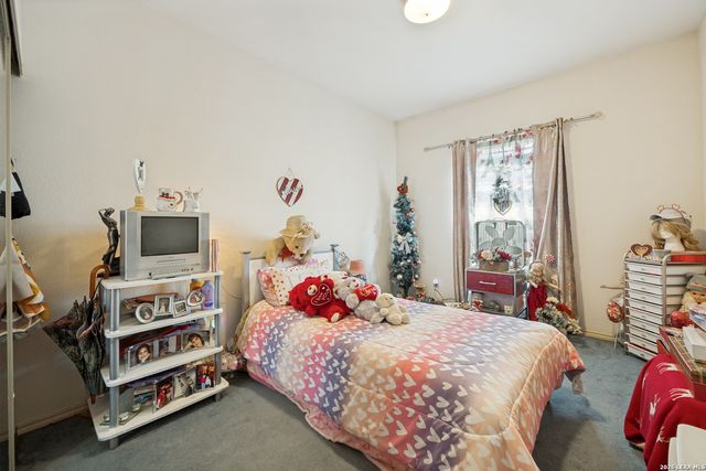 11839 Parliament St Apt 2414, San Antonio, TX 78216