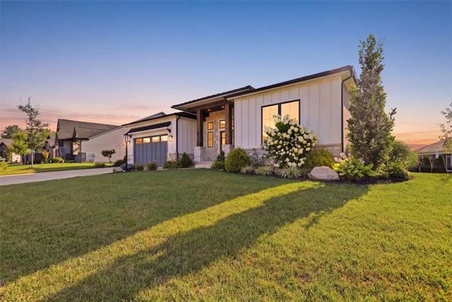 9338 Rochelle Lane, Clearcreek Twp, OH 45458