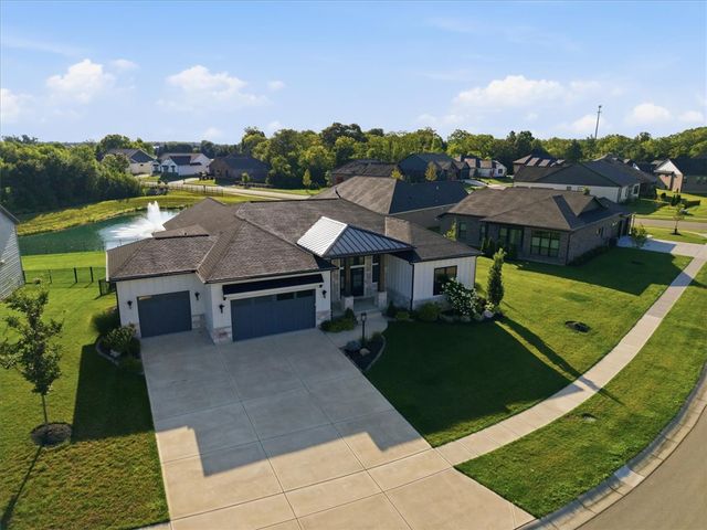 9338 Rochelle Lane, Clearcreek Twp, OH 45458