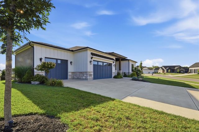 9338 Rochelle Lane, Clearcreek Twp, OH 45458