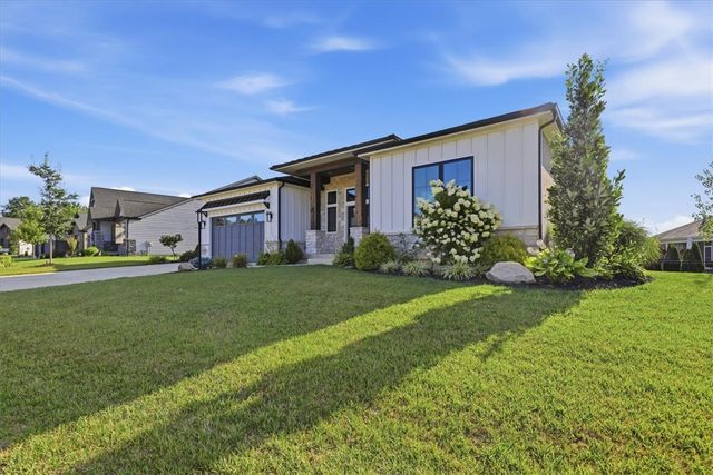 9338 Rochelle Lane, Clearcreek Twp, OH 45458