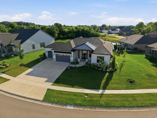 9338 Rochelle Lane, Clearcreek Twp, OH 45458