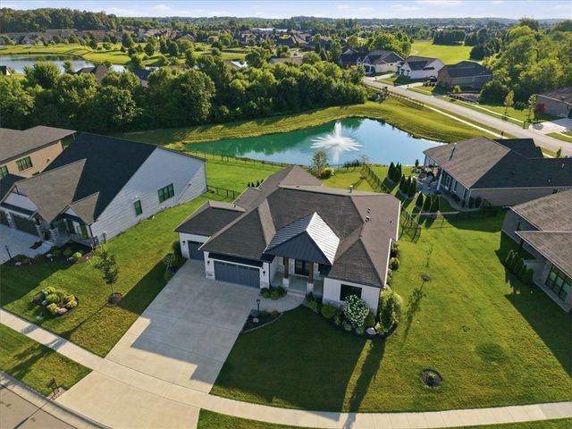 9338 Rochelle Lane, Clearcreek Twp, OH 45458