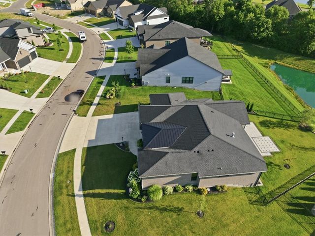 9338 Rochelle Lane, Clearcreek Twp, OH 45458