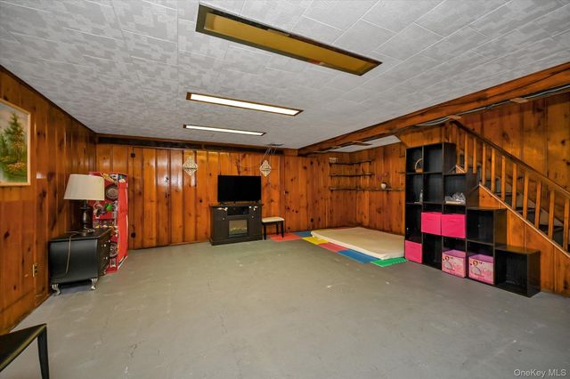 76-54 169 Street, Fresh Meadows, NY 11366