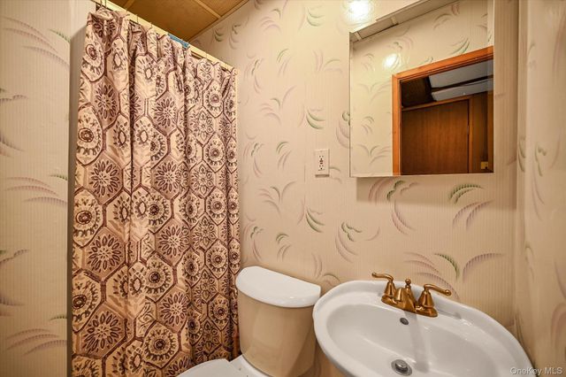 76-54 169 Street, Fresh Meadows, NY 11366
