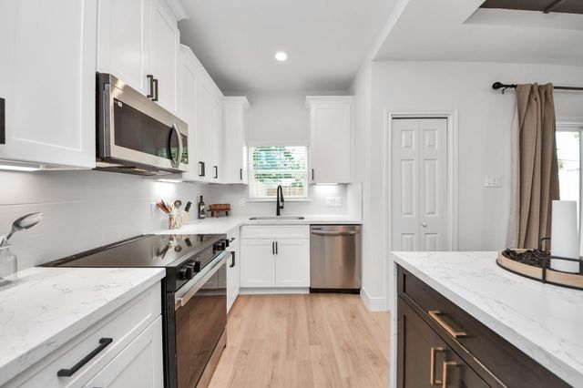 5955 Southseas Street A, Houston, TX 77033