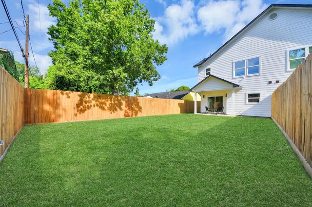 5955 Southseas Street A, Houston, TX 77033