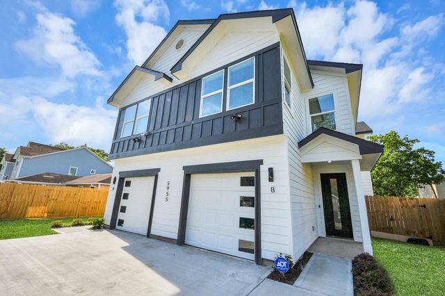 5955 Southseas Street A, Houston, TX 77033