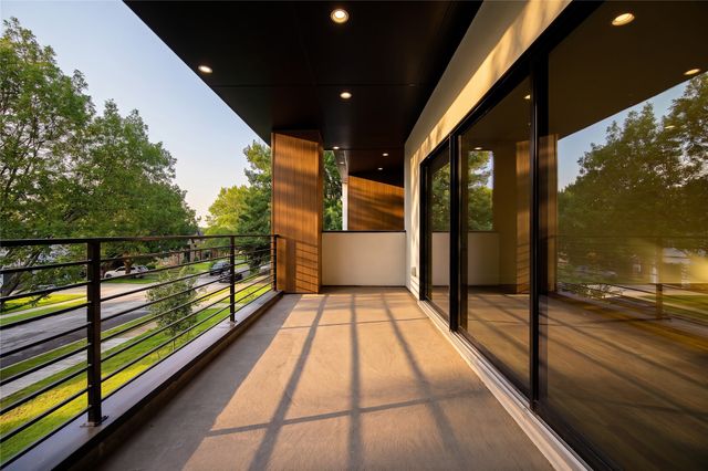 6906 Clayton Avenue, Dallas, TX 75214
