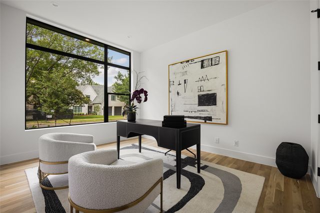 6906 Clayton Avenue, Dallas, TX 75214