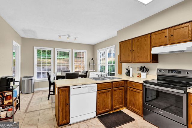 1312 Yorktown Circle, Lawrenceville, GA 30043