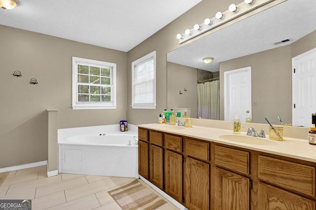 1312 Yorktown Circle, Lawrenceville, GA 30043