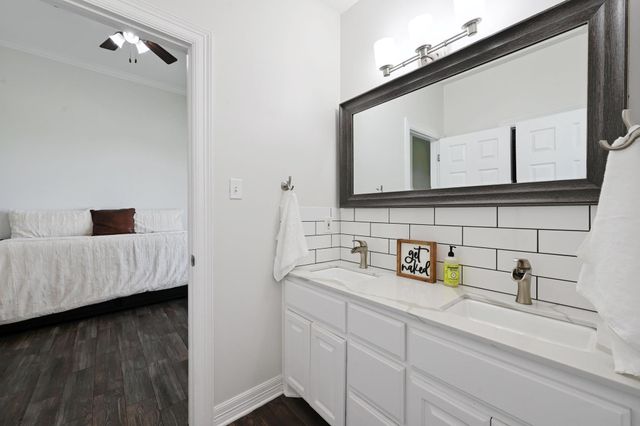 210 Clark CV, Buda, TX 78610