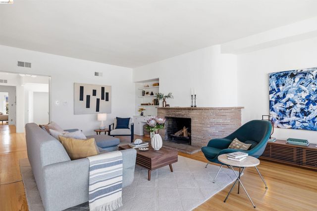 474 Merritt Ave 7, Oakland, CA 94610