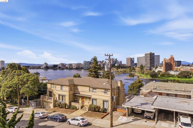 474 Merritt Ave 7, Oakland, CA 94610