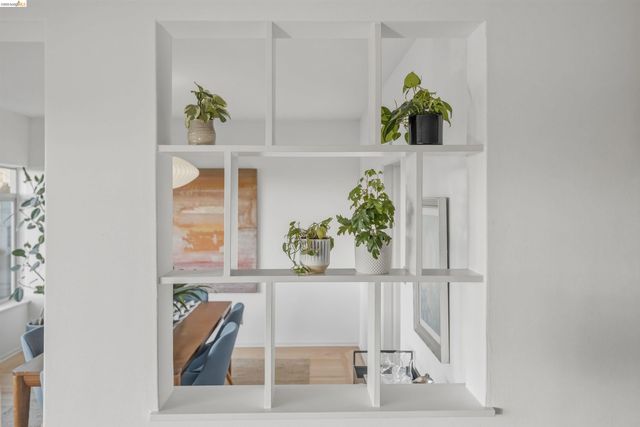 474 Merritt Ave 7, Oakland, CA 94610