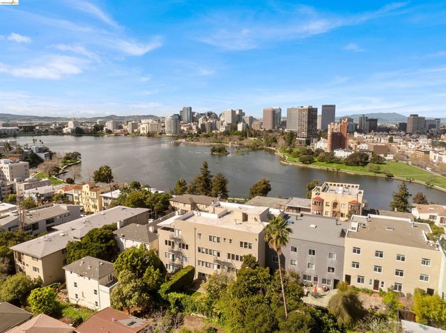 474 Merritt Ave 7, Oakland, CA 94610