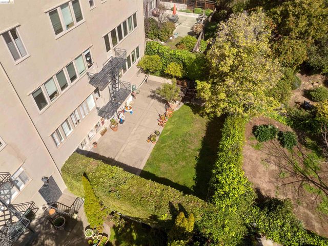 474 Merritt Ave 7, Oakland, CA 94610