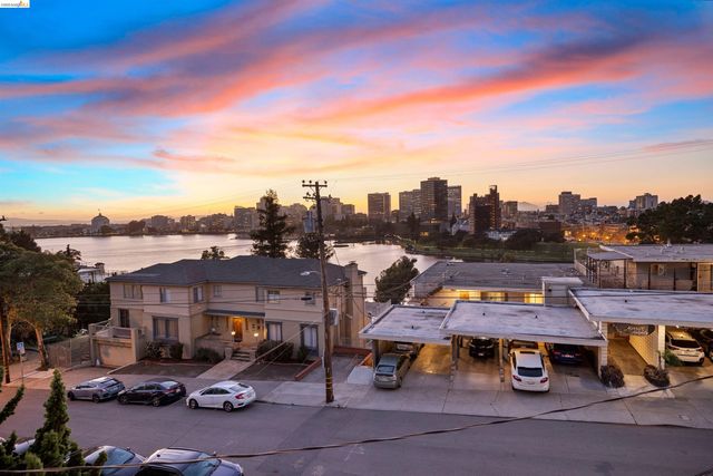 474 Merritt Ave 7, Oakland, CA 94610